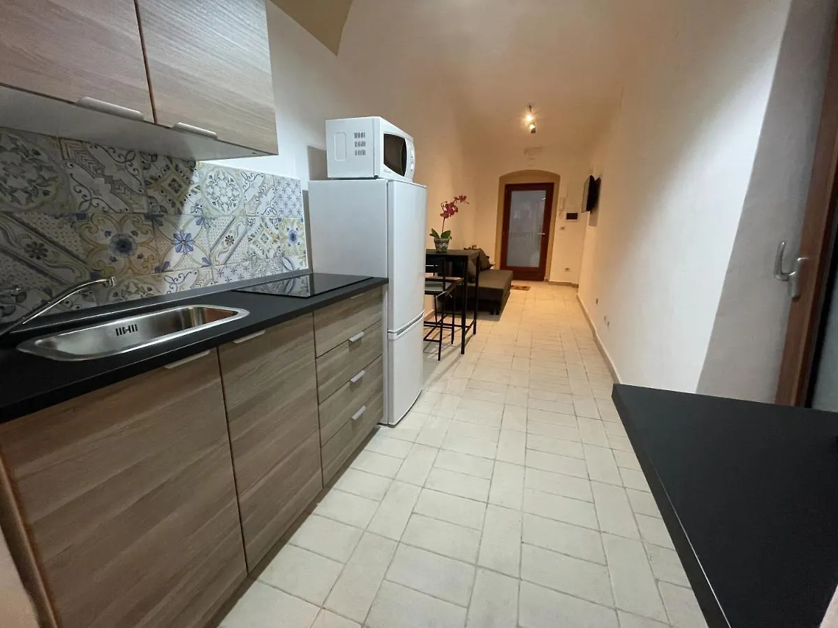 Alex Comfort House Bari Apartmán