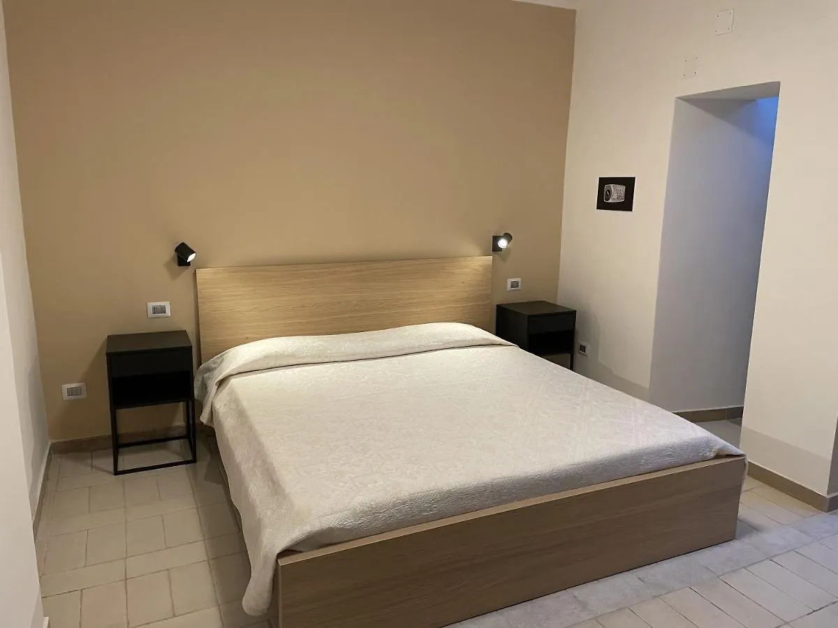 Alex Comfort House Bari